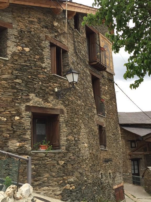 Lo Paller De Roc Montescladó Exteriér fotografie
