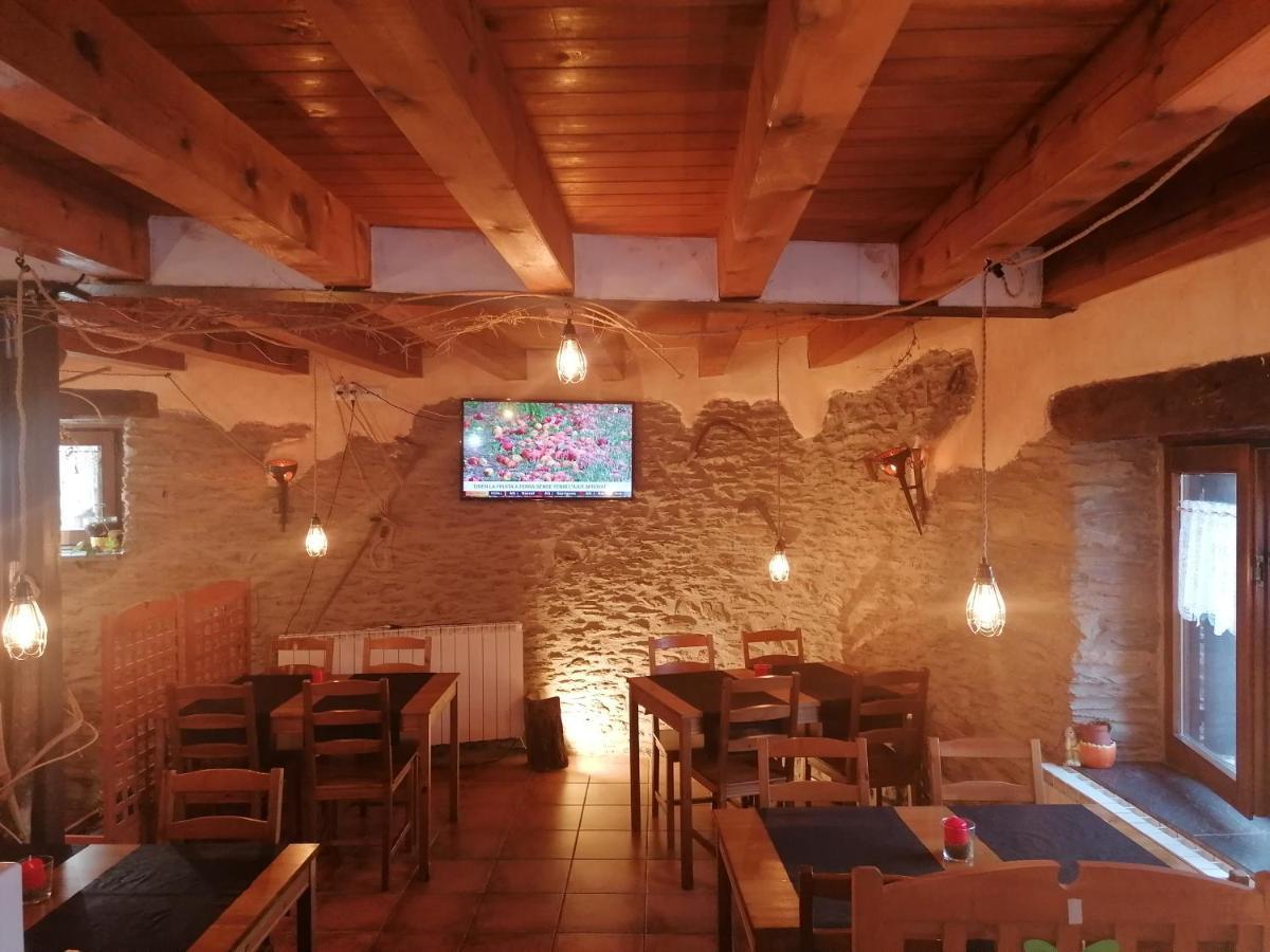 Lo Paller De Roc Montescladó Exteriér fotografie